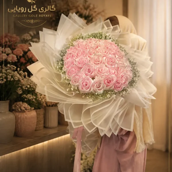 دسته گل 35شاخه ربانی با کاغذ پیچی vip