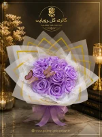 دسته گل ۱۲ شاخه مصنوعی رز با تور برفی