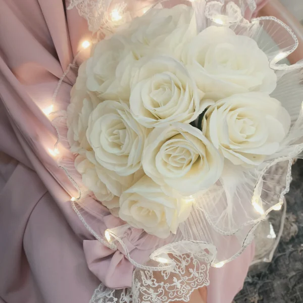 دسته گل رز لمسی عروس