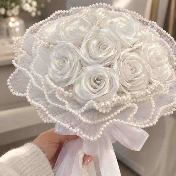 دسته گل عروس ۱۵ شاخه با رنگ دلخواه