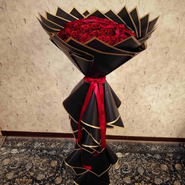 دسته گل ۵۰ شاخه مصنوعی بلند (پایه دار)